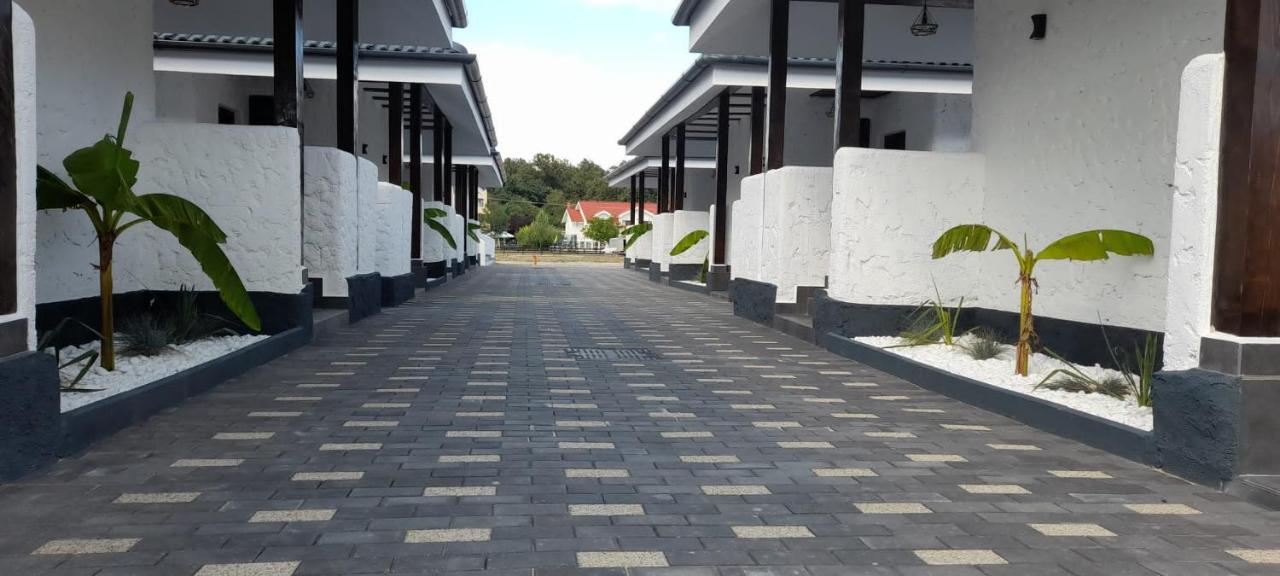 Bungalow Terra Kordu Baile Felix Bagian luar foto